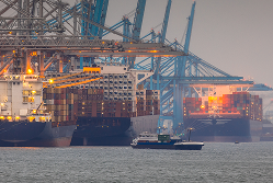 Emergency supply for a diesel overhaul in the Port of Rotterdam